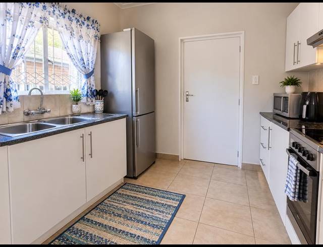 1 BEDROOM PROPERTY TO RENT IN MEREWENT